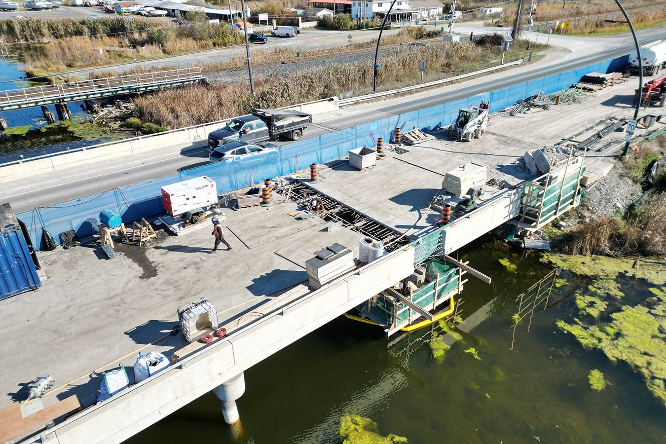 Construction work on the Holland Landing Bridge