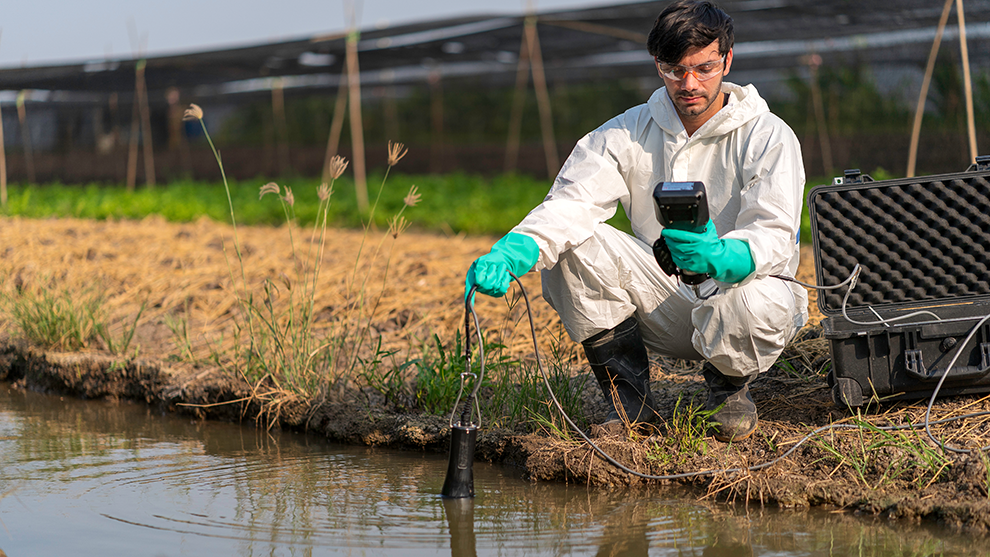 Water sampling a water source